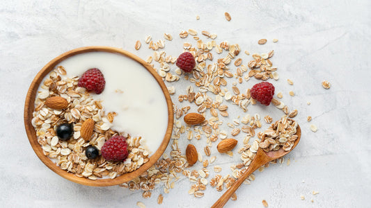 Muesli con noci e frutti di bosco