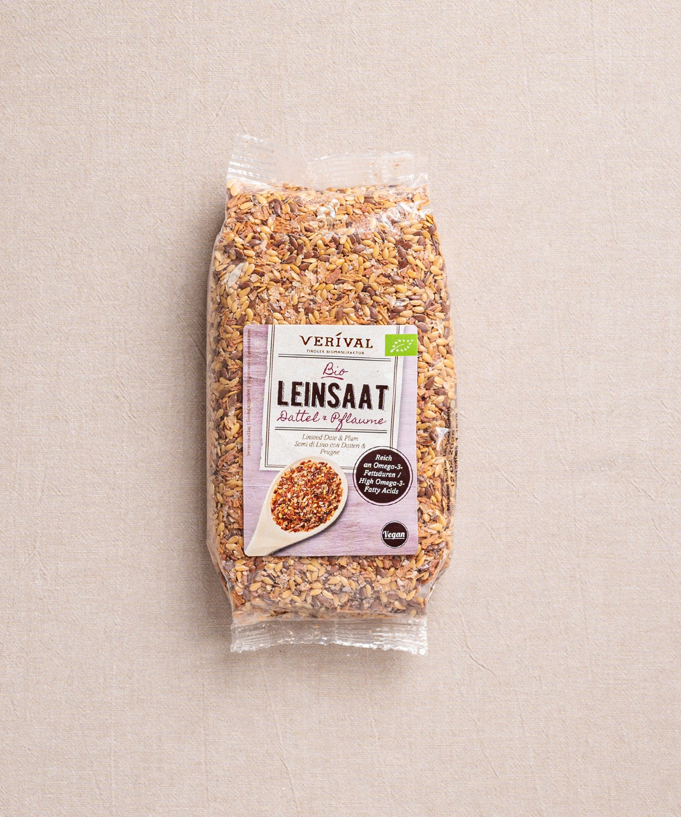 Eine Packung Leinsaat Dattel-Pflaume der Verival Bio GmbH, reich an Omega-3-Fettsäuren.