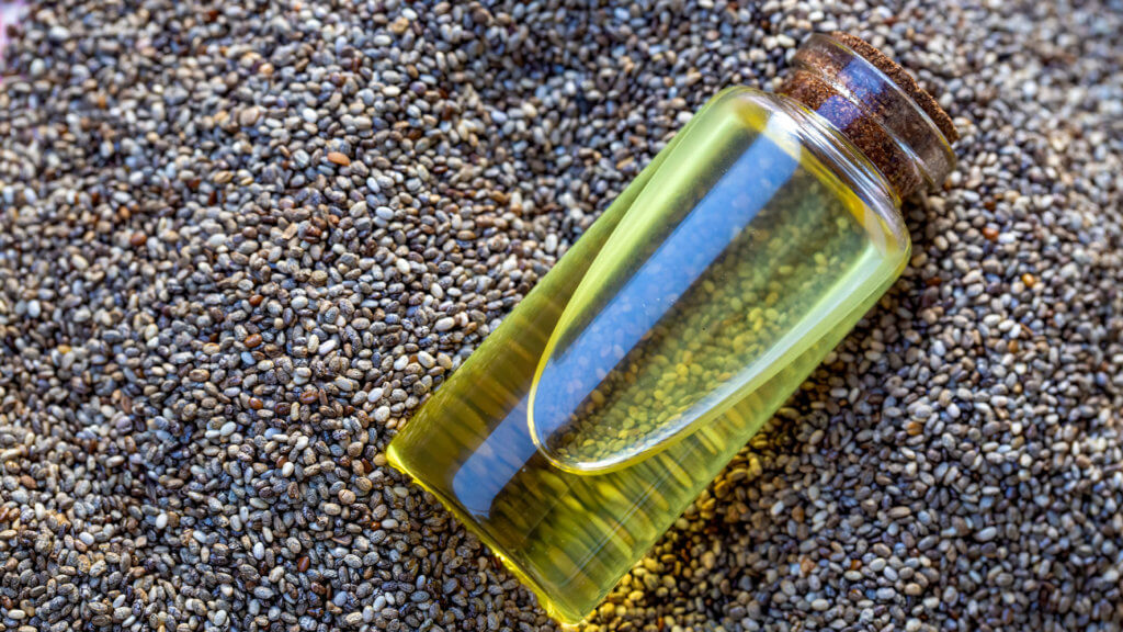 L'olio di semi di chia contiene importanti acidi grassi omega-3