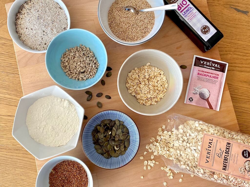 Gli ingredienti sani e nutrienti per i supercracker granulari vegani