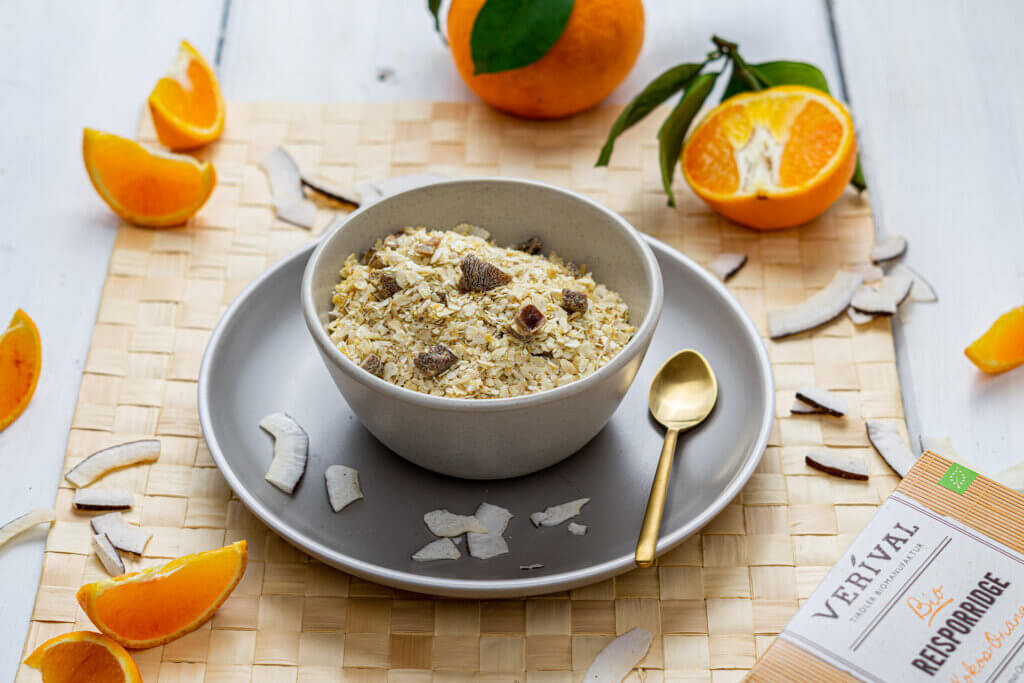 La frutta secca è una sana alternativa alla dolcezza nel porridge